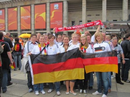 WM 2011: TuS Damen und Mädels in Berlin